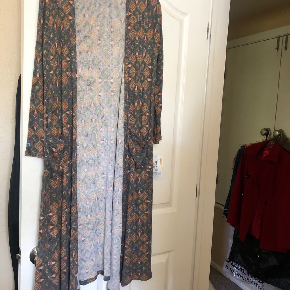 LuLaRoe Joy long sleeve sweater